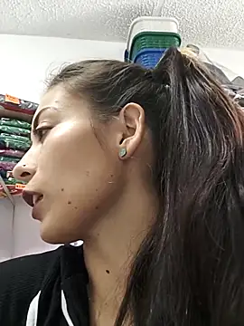 Tefannyy  online show from 09-26-25, 03:52