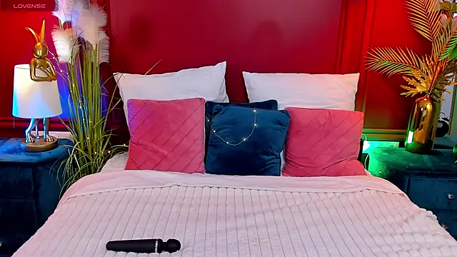 GiaCale online show from 11-09-25, 06:28