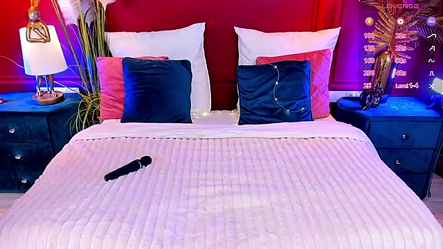 GiaCale online show from 03-28-26, 06:25