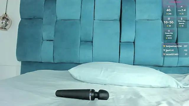 mia  fernandez online show from 03-12-26, 07:07