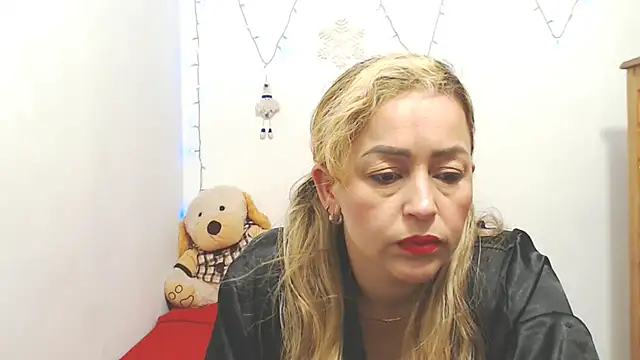 Snapshot of ariellth chatting on 12-20-25, 05:38 ariellth online show from 12-20-25, 05:38