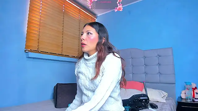 Selenakyle92  online show from 03-08-25, 08:35