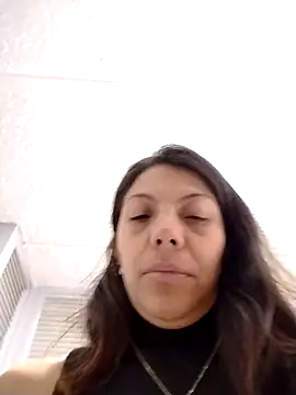 Snapshot of Selenakyle92_ chatting on 03-19-26, 04:40 Selenakyle92 online show from 03-19-26, 04:40