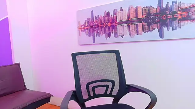  lucysmith online show from 11-16-25, 04:17