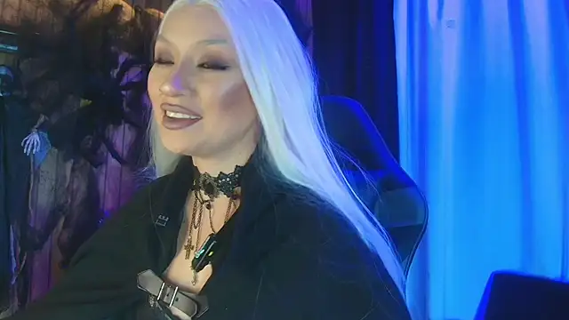 ArkaBella online show from 10-31-25, 02:02