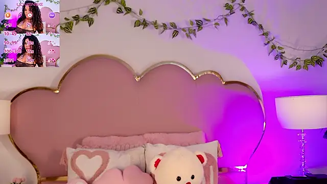 NahiaraReina online show from 02-12-26, 01:55