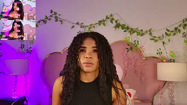 NahiaraReina online show from 04-14-26, 01:16