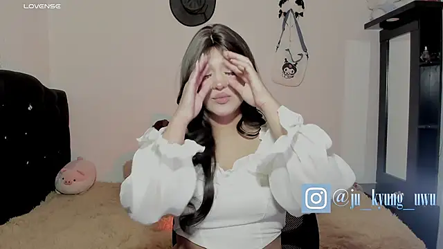Ju Kyung online show from 01-30-25, 06:24