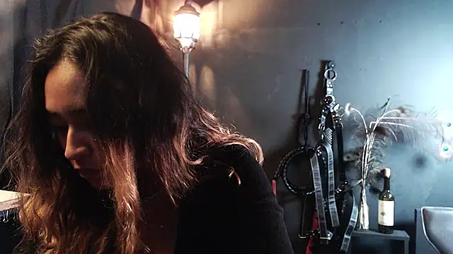 Snapshot of saba_the_courtesan chatting on 10-01-25, 05:34 saba the courtesan online show from 10-01-25, 05:34
