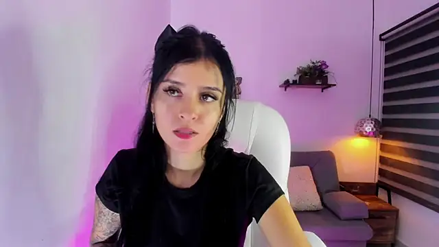 yenny garcia online show from 10-01-25, 06:34