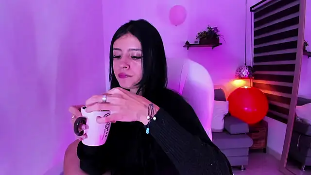 yenny garcia online show from 11-13-25, 06:45