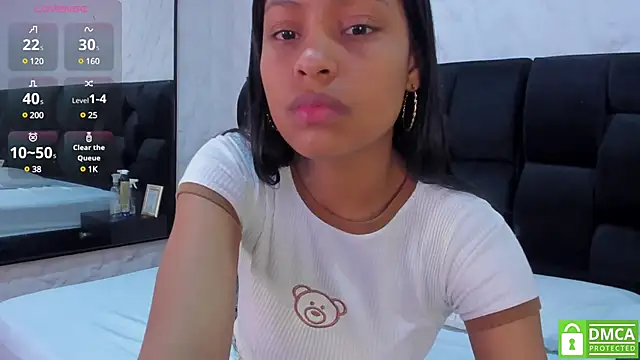 Snapshot of Kaylee_sweet_1 chatting on 03-20-25, 03:34 Kaylee sweet 1 online show from 03-20-25, 03:34