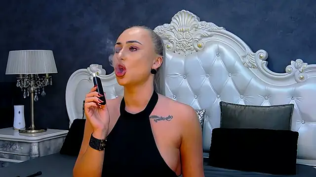 Ema Boom online show from 12-27-24, 11:17