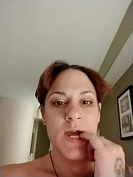 Snapshot of VioletAmaris chatting on 10-29-25, 10:36 VioletAmaris online show from 10-29-25, 10:36