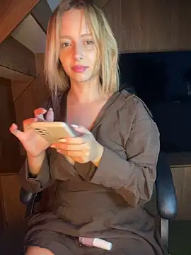Snapshot of Bellahcha chatting on 05-16-26, 01:37 Bellahcha online show from 05-16-26, 01:37