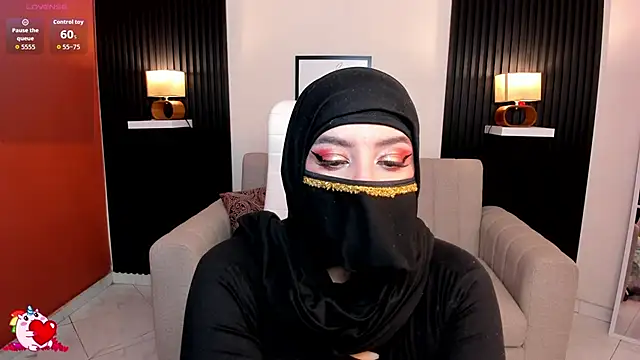 Snapshot of cloe_sirena chatting on 10-12-25, 02:40 cloe sirena online show from 10-12-25, 02:40