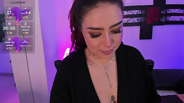 AnnikaMerliahh  online show from 03-01-25, 12:23