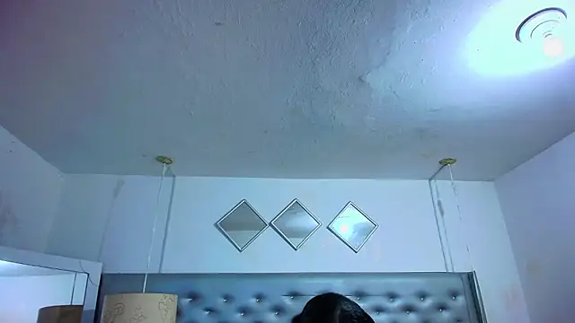 EileenBenzon online show from 03-18-26, 05:14