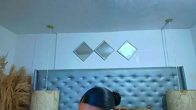 EileenBenzon online show from 11-15-25, 06:12