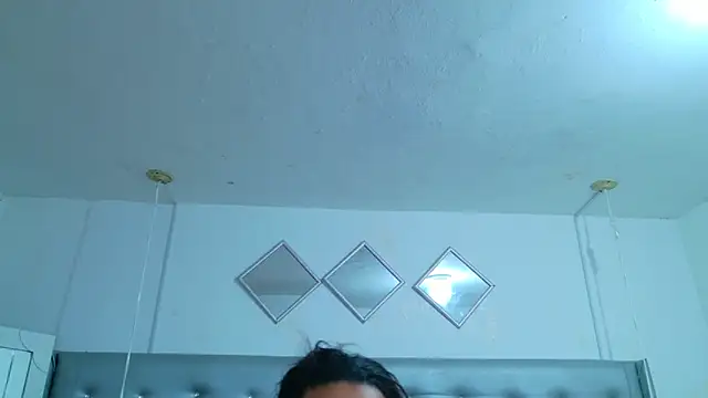 EileenBenzon online show from 04-24-26, 03:14