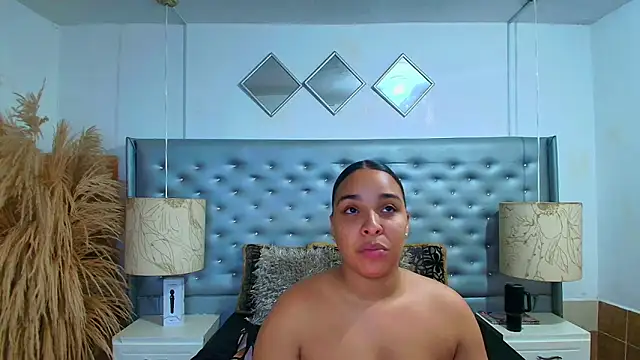 EileenBenzon online show from 11-18-25, 02:53