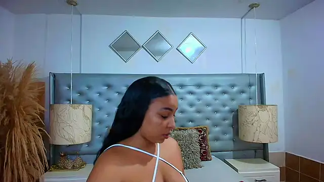 EileenBenzon online show from 01-06-26, 06:23