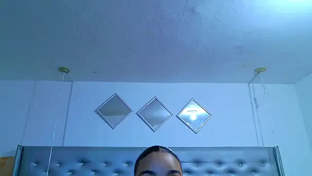 Snapshot of EileenBenzon chatting on 05-26-26, 01:53 EileenBenzon online show from 05-26-26, 01:53