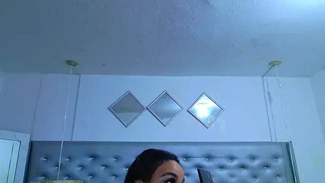Snapshot of EileenBenzon chatting on 05-05-26, 03:26 EileenBenzon online show from 05-05-26, 03:26
