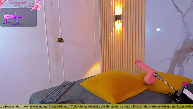 Snapshot of Lil_eva2 chatting on 09-18-25, 07:28 Lil eva2 online show from 09-18-25, 07:28