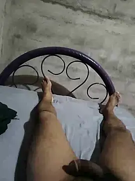 Snapshot of marcuszza22 chatting on 02-21-25, 10:04 marcuszza22 online show from 02-21-25, 10:04