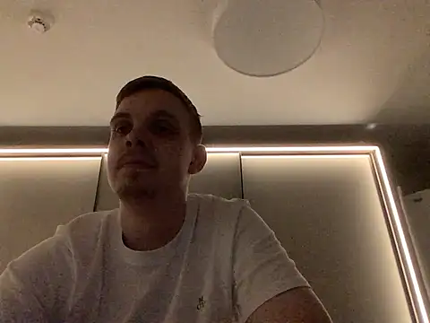 Snapshot of neilho1 chatting on 12-10-24, 07:11 neilho1 online show from 12-10-24, 07:11