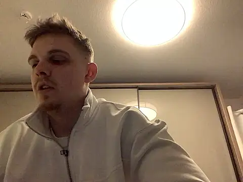 Snapshot of neilho1 chatting on 02-21-25, 05:42 neilho1 online show from 02-21-25, 05:42