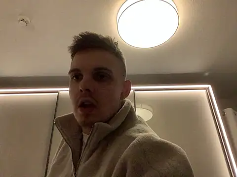 Snapshot of neilho1 chatting on 12-30-24, 09:29 neilho1 online show from 12-30-24, 09:29