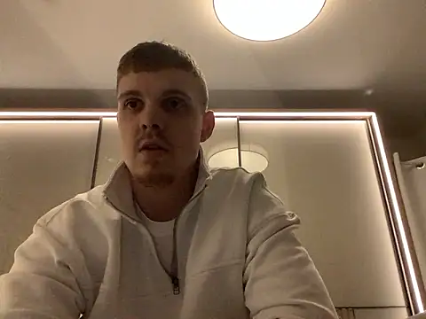 Snapshot of neilho1 chatting on 01-17-25, 06:44 neilho1 online show from 01-17-25, 06:44