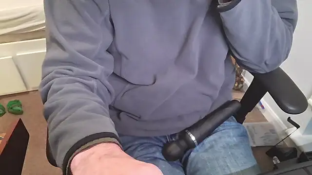 an4y8ot online show from 11-26-25, 04:07