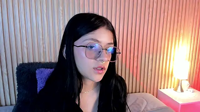 Snapshot of lana_dol chatting on 09-26-25, 04:14 lana dol online show from 09-26-25, 04:14