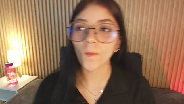 Snapshot of lana_dol chatting on 10-14-25, 02:50 lana dol online show from 10-14-25, 02:50