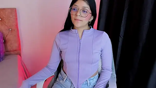 Snapshot of lana_dol chatting on 03-07-25, 12:34 lana dol online show from 03-07-25, 12:34