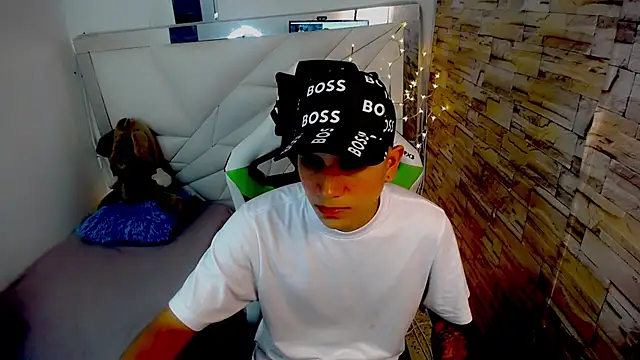 Brayan lopezz online show from 03-17-25, 12:46