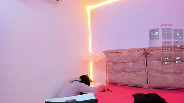 Salome rouse1 online show from 01-08-26, 10:38