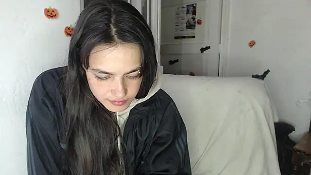 skinny sweet2411 online show from 11-07-25, 08:30