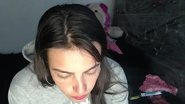 skinny sweet2411 online show from 12-16-25, 01:04