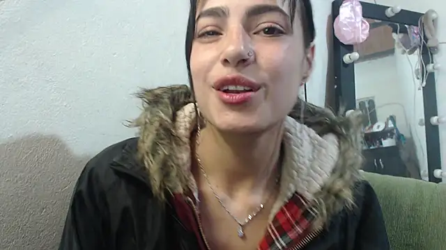 Snapshot of skinny_sweet2411 chatting on 07-04-26, 05:47 skinny sweet2411 online show from 07-04-26, 05:47