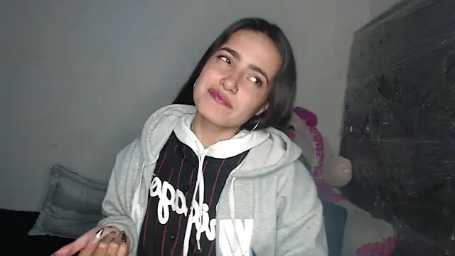 skinny sweet2411 online show from 03-06-26, 03:12