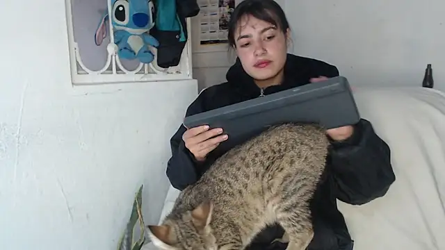 skinny sweet2411 online show from 10-16-25, 08:17