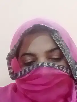 Snapshot of seemi_bhabhi chatting on 03-05-25, 05:18 seemi bhabhi online show from 03-05-25, 05:18