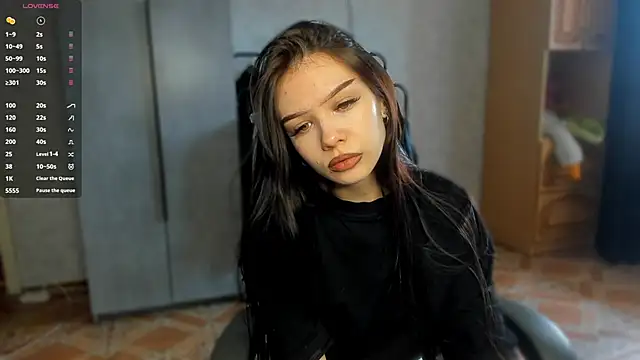 SweetyDeviliya online show from 06-11-26, 08:22