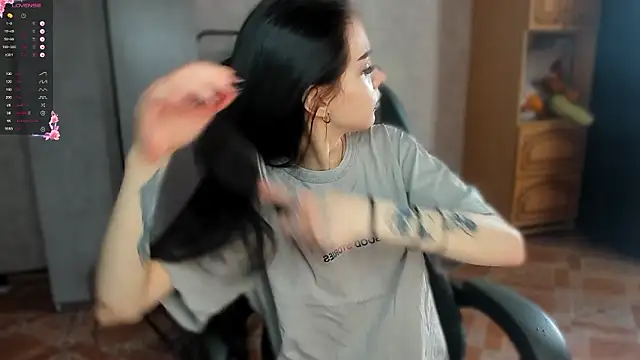 SweetyDeviliya online show from 03-25-26, 11:31