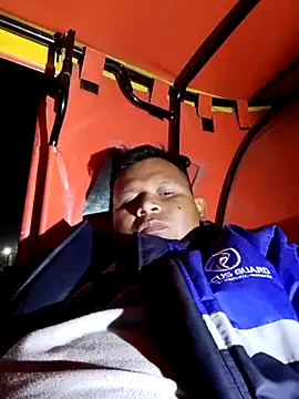 zeta29 online show from 11-05-25, 04:26