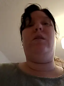 Snapshot of CurvyMilf1992 chatting on 12-06-24, 07:59 CurvyMilf1992 online show from 12-06-24, 07:59